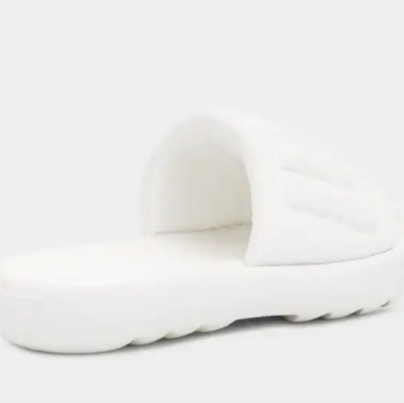 Ugg Mini Slide Women shoes size8 new - Picture 9 of 10